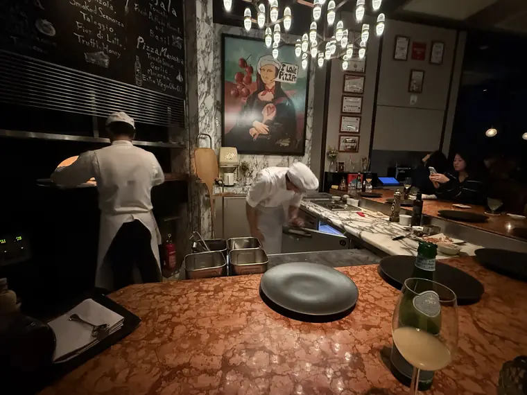 Barra de pizza, Tokio